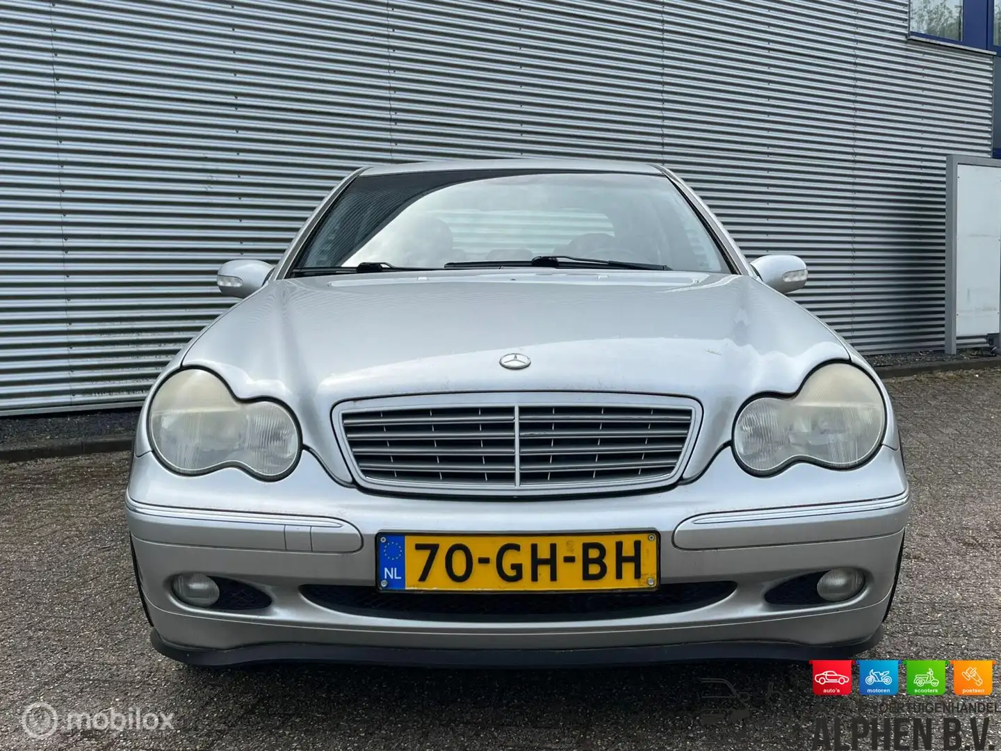 Mercedes-Benz C 180 Avantgarde - Nap - Airco - lage KM - Grijs - 2