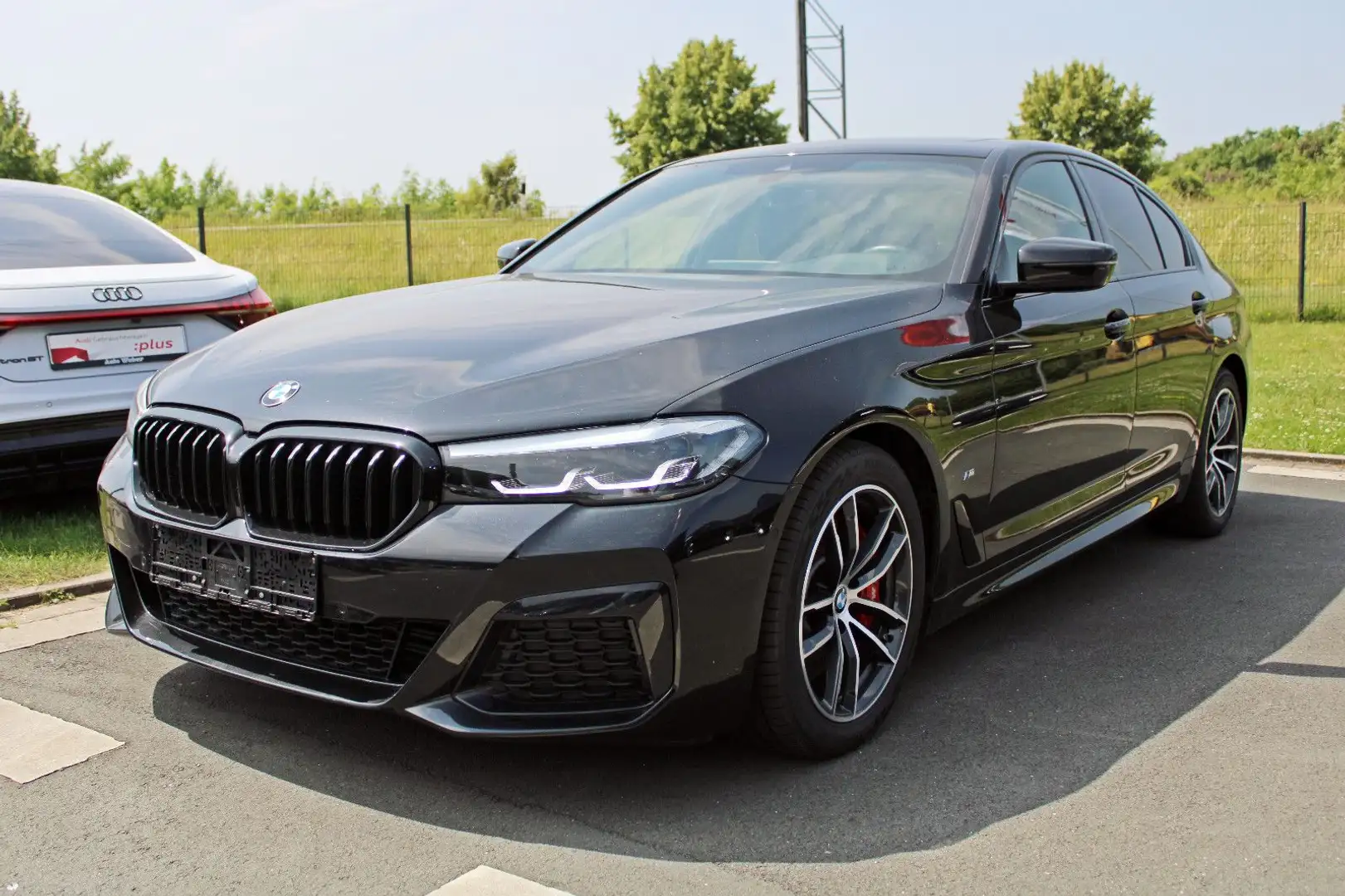 BMW 530 d xDrive M SPORT STANDHZ H/KARDON AHK SHADOW Noir - 1