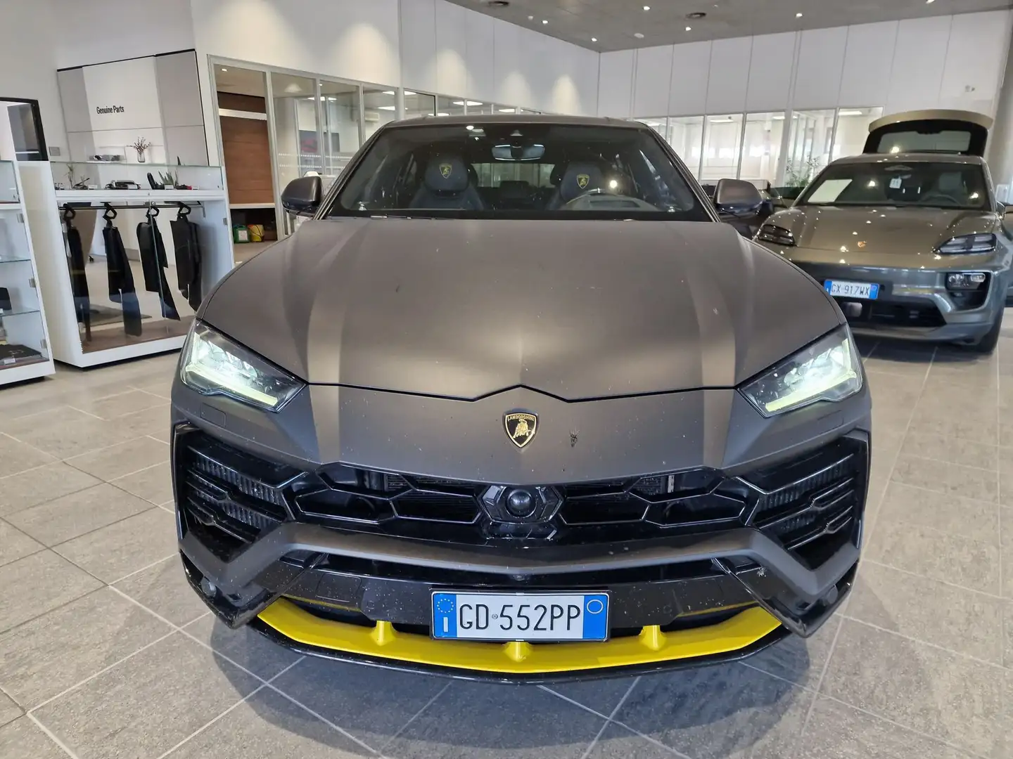 Lamborghini Urus 4.0 Nero - 2