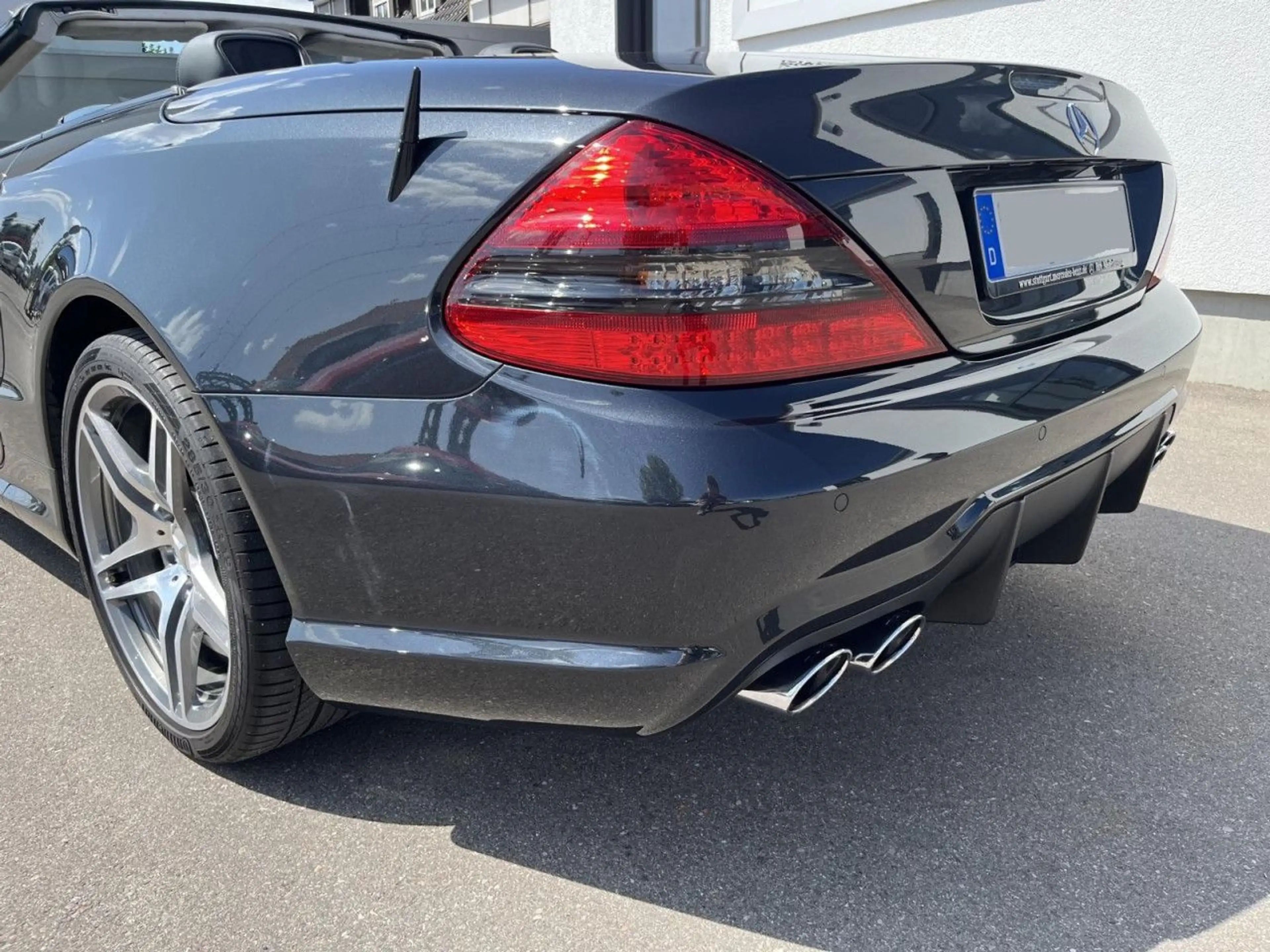 Mercedes-Benz SL 63 AMG Pano Active Body Control Airscarf Comand — photo 15