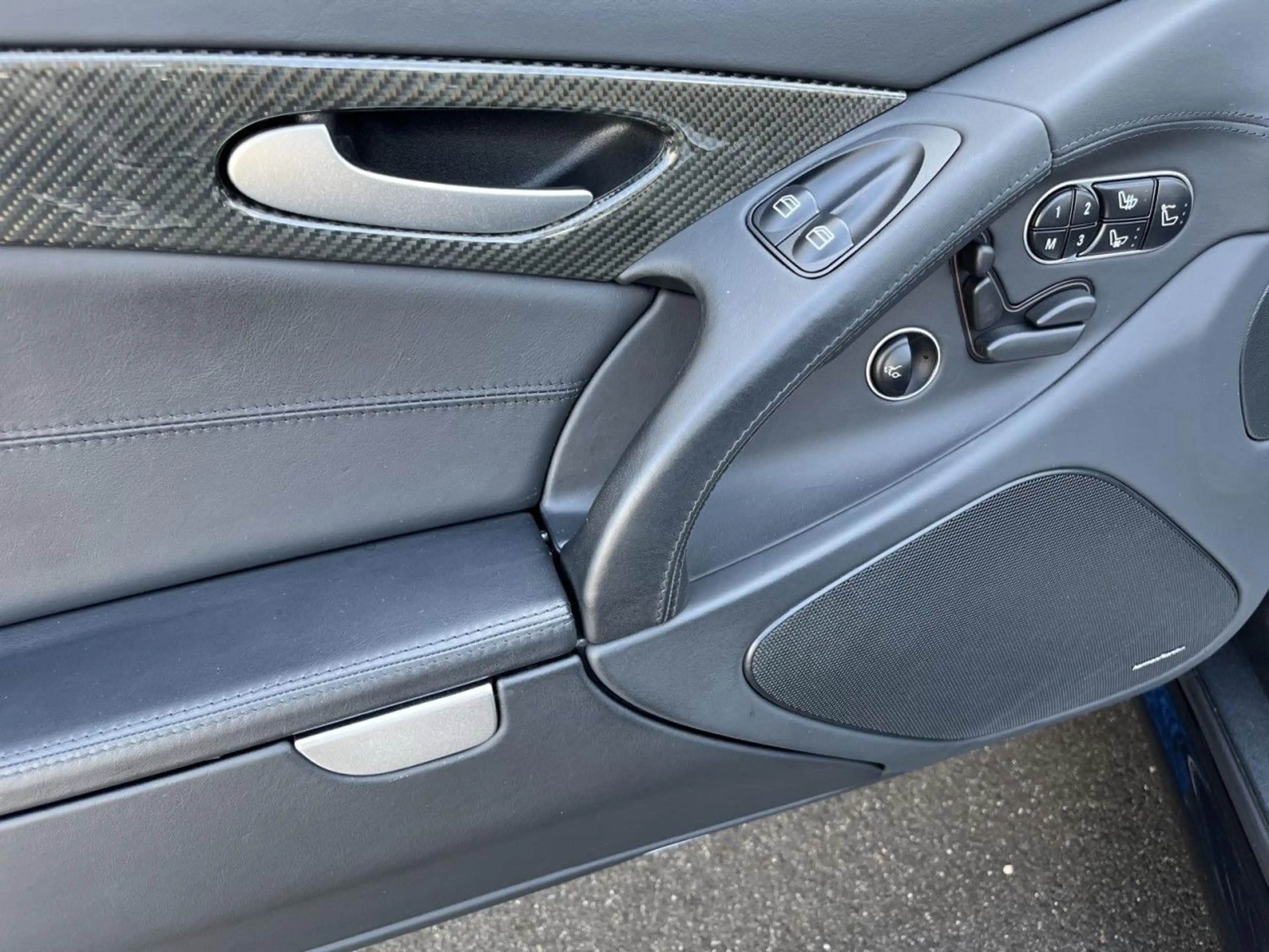 Mercedes-Benz SL 63 AMG Pano Active Body Control Airscarf Comand — photo 11