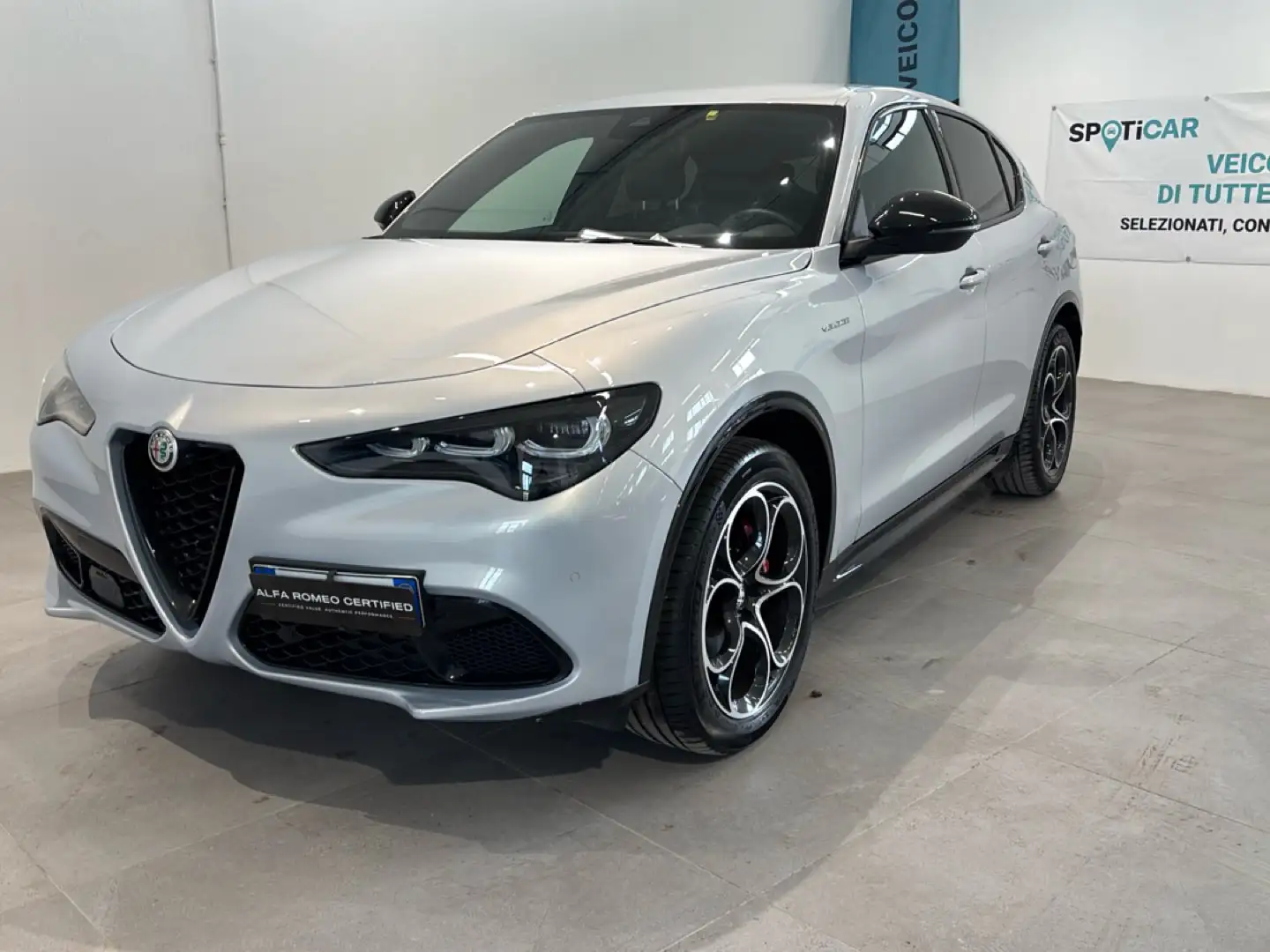 Alfa Romeo Stelvio Stelvio 2.2 Turbodiesel 210 CV AT8 Q4 Veloce Grijs - 1