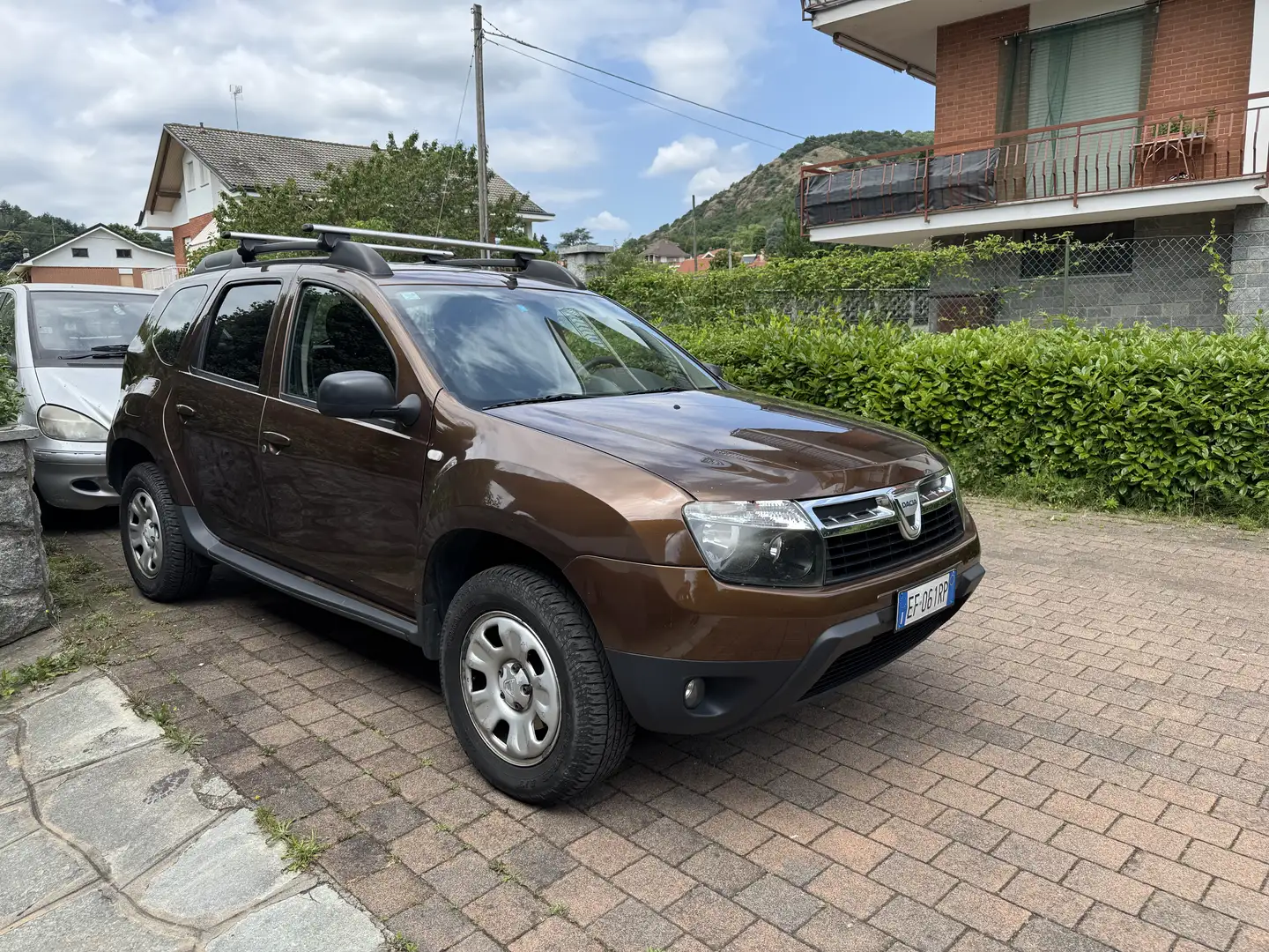 Dacia Duster 1.5 dci Laureate 4x4 110cv - 1