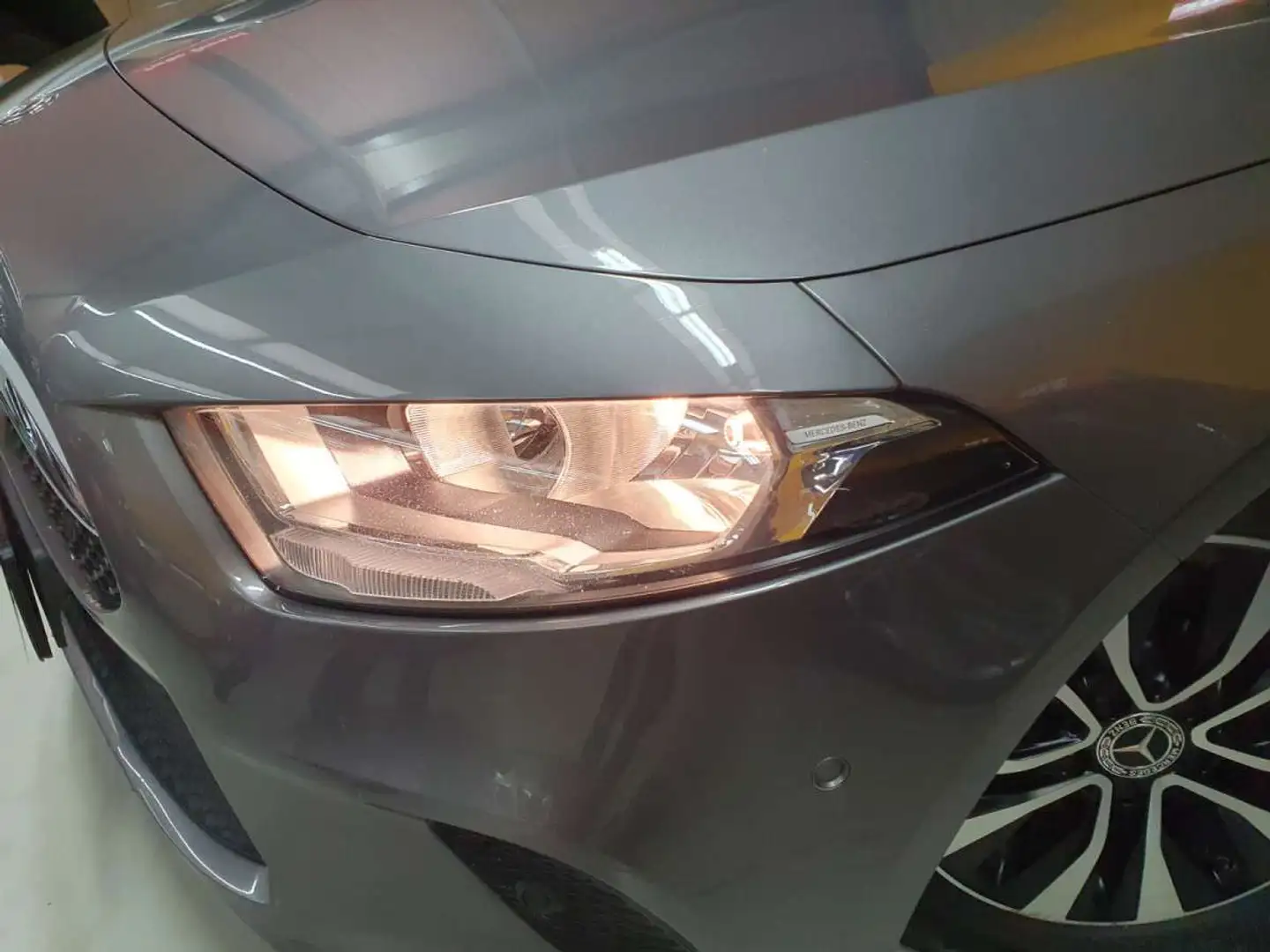 Mercedes-Benz A 180 CDI 7G-DCT Gris - 2