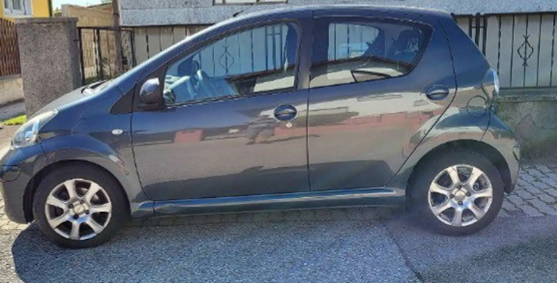 Toyota Aygo 1,0 VVT-i Cool - 1