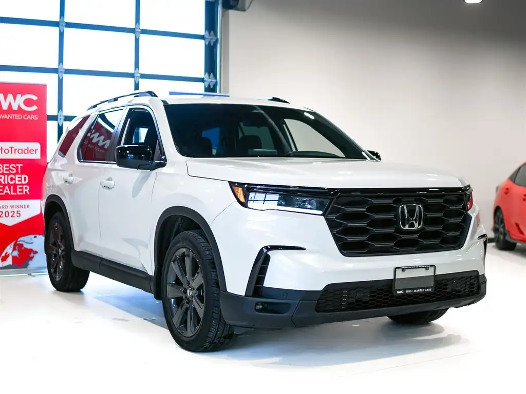 2025 Honda Pilot SPORT AWD photo 4