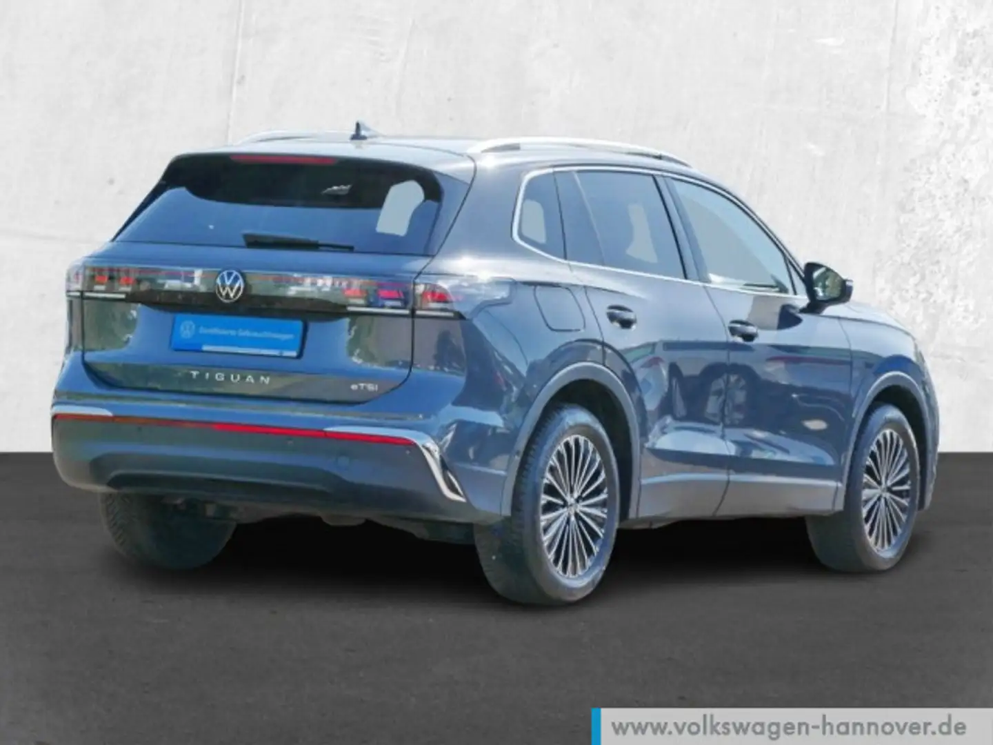 Volkswagen Tiguan 1.5 eTSI DSG Elegance Navi AHK LED DigCoc Grau - 2
