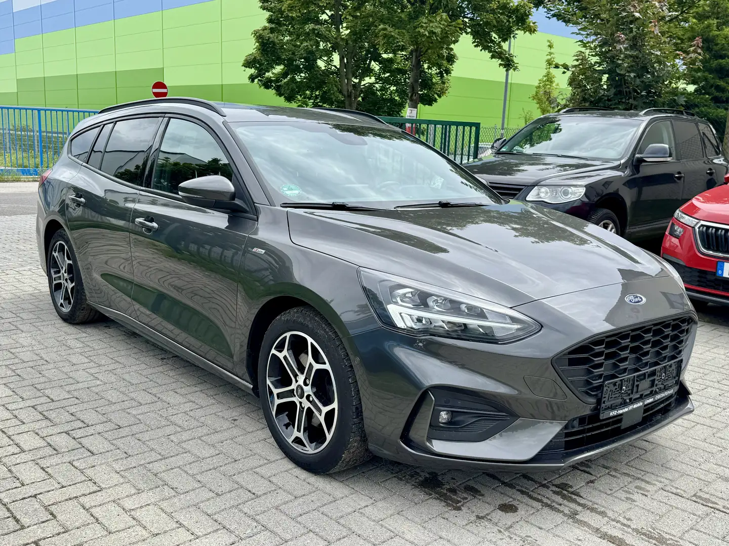 Ford Focus ST-Line X, Automatik, Navi, LED, AHK, Alus, NSW Gris - 1