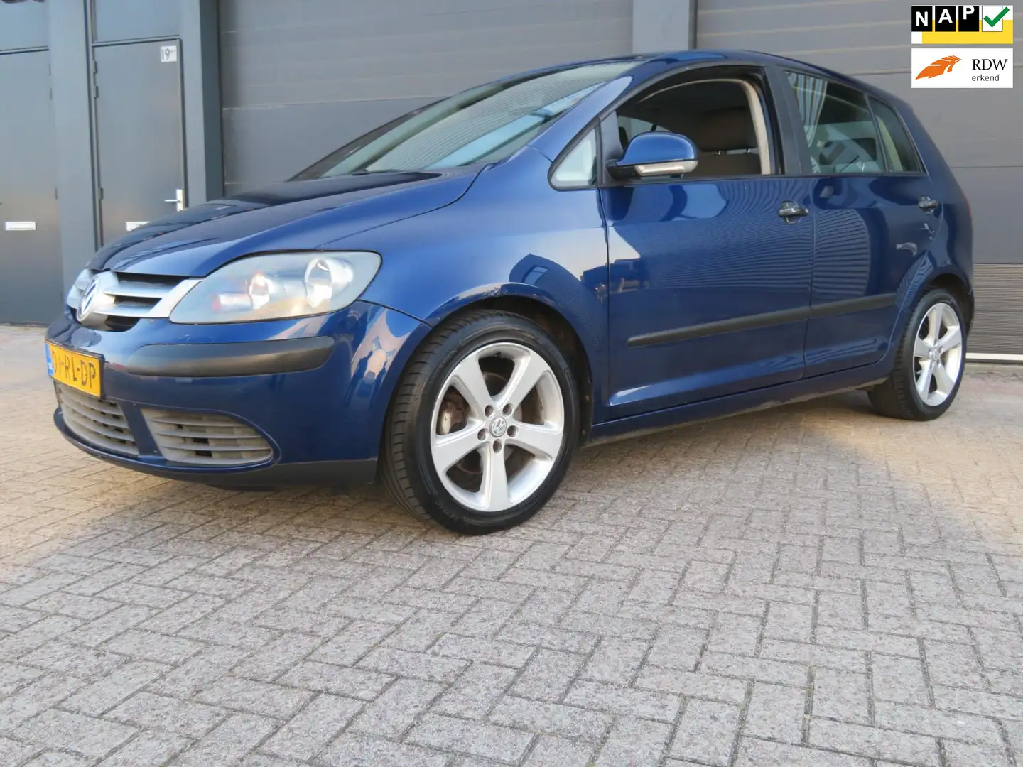 Volkswagen Golf Plus 1.6 FSI Comfortline Business Modrá - 1