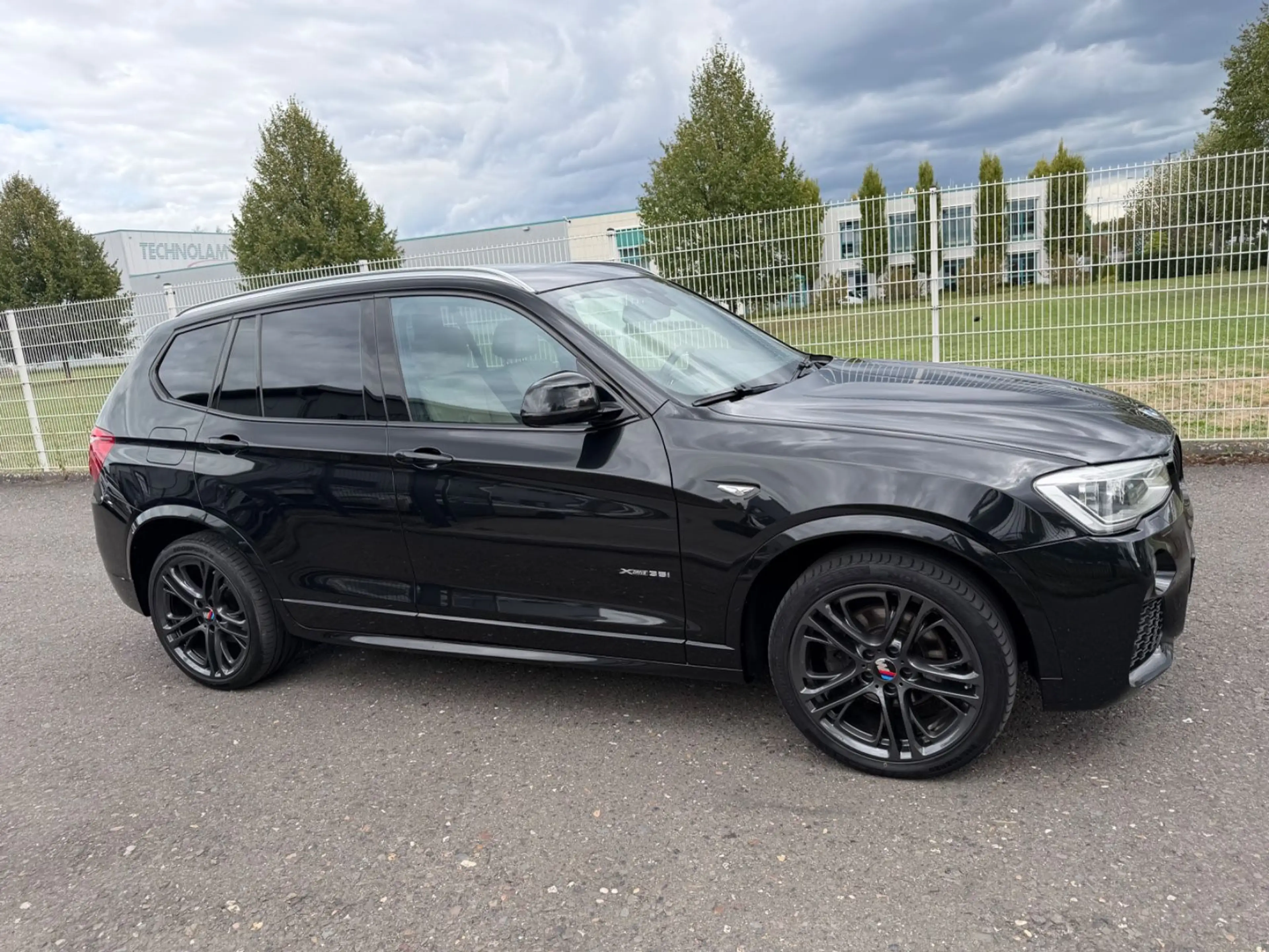 BMW X3 xDrive 35i M-Sport Navi/H-K/Panorama/Bi-Xenon — photo 14