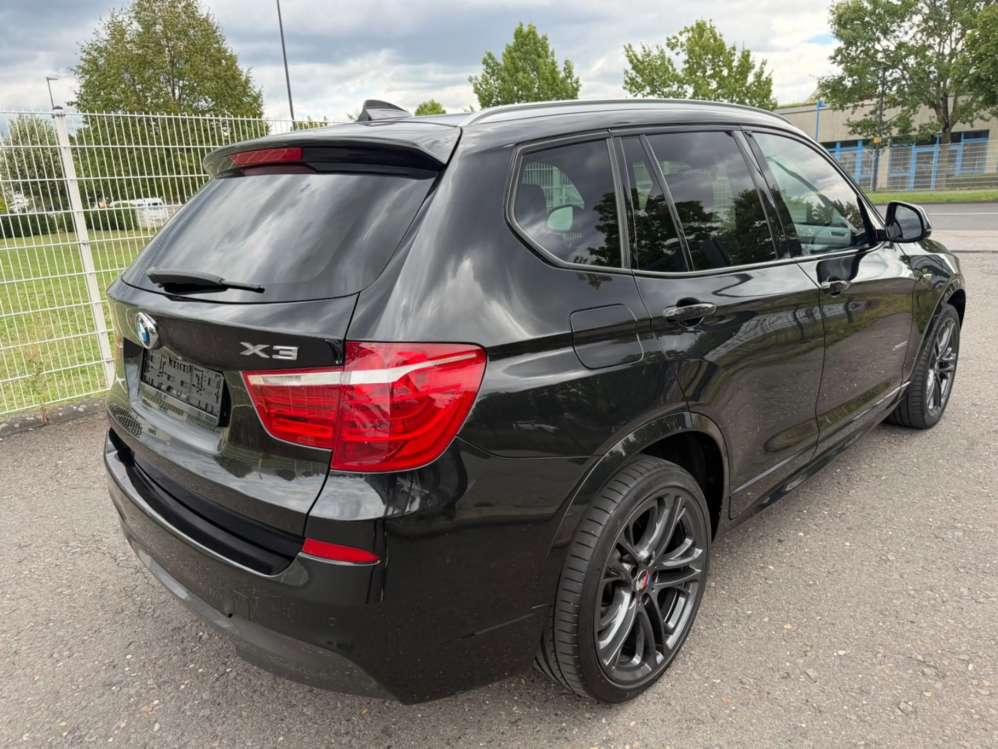 BMW X3 xDrive 35i M-Sport Navi/H-K/Panorama/Bi-Xenon — photo 12