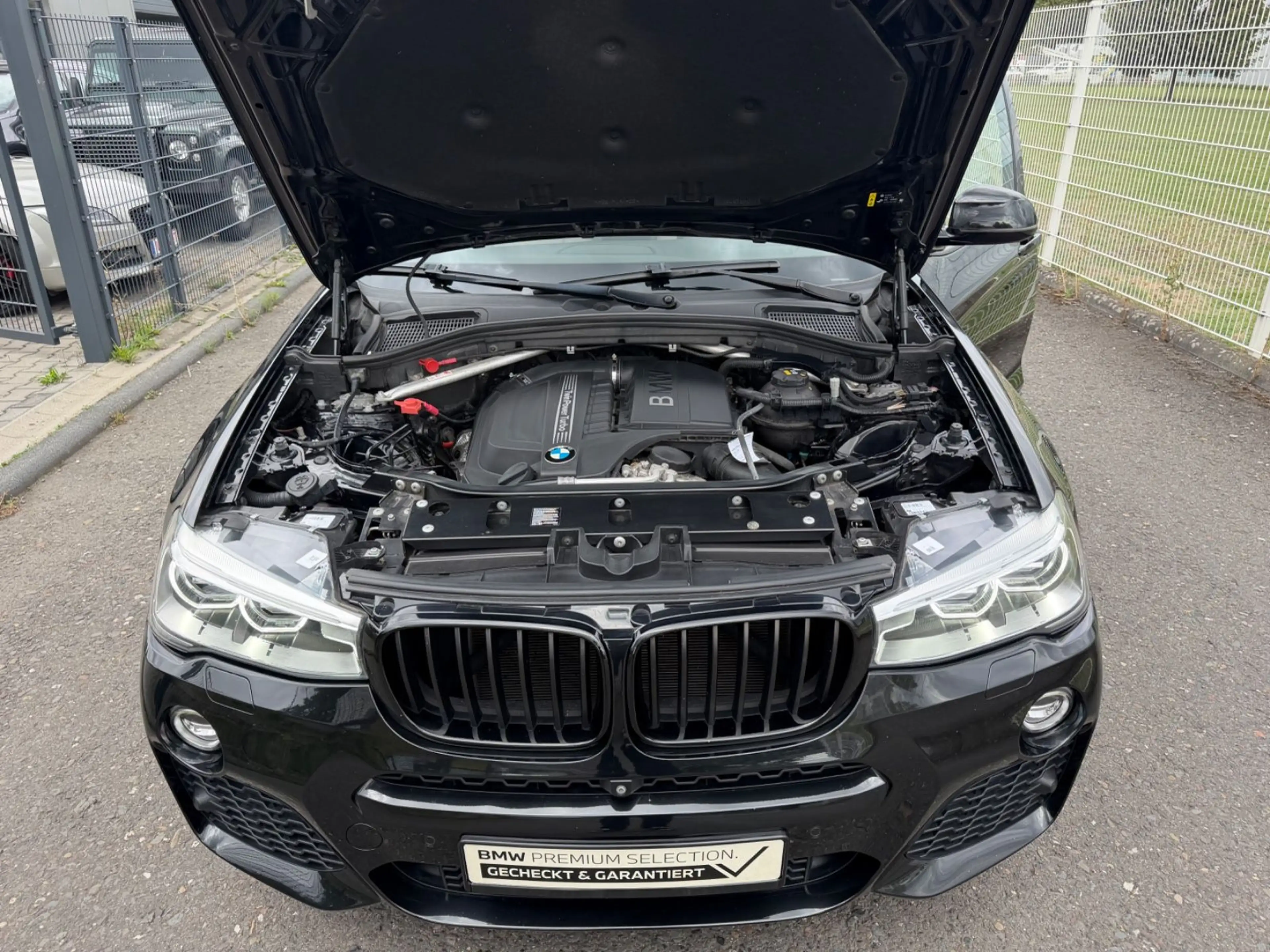 BMW X3 xDrive 35i M-Sport Navi/H-K/Panorama/Bi-Xenon — photo 8