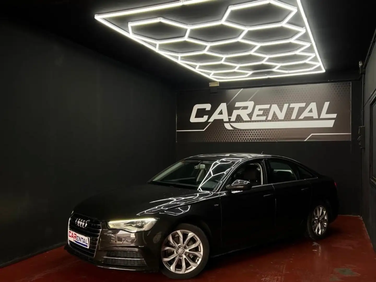 Audi A6 2.0TDI S line edition S-T 140kW Noir - 1