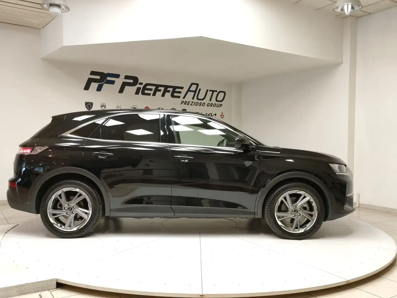 DS Automobiles DS 7 Crossback 2021