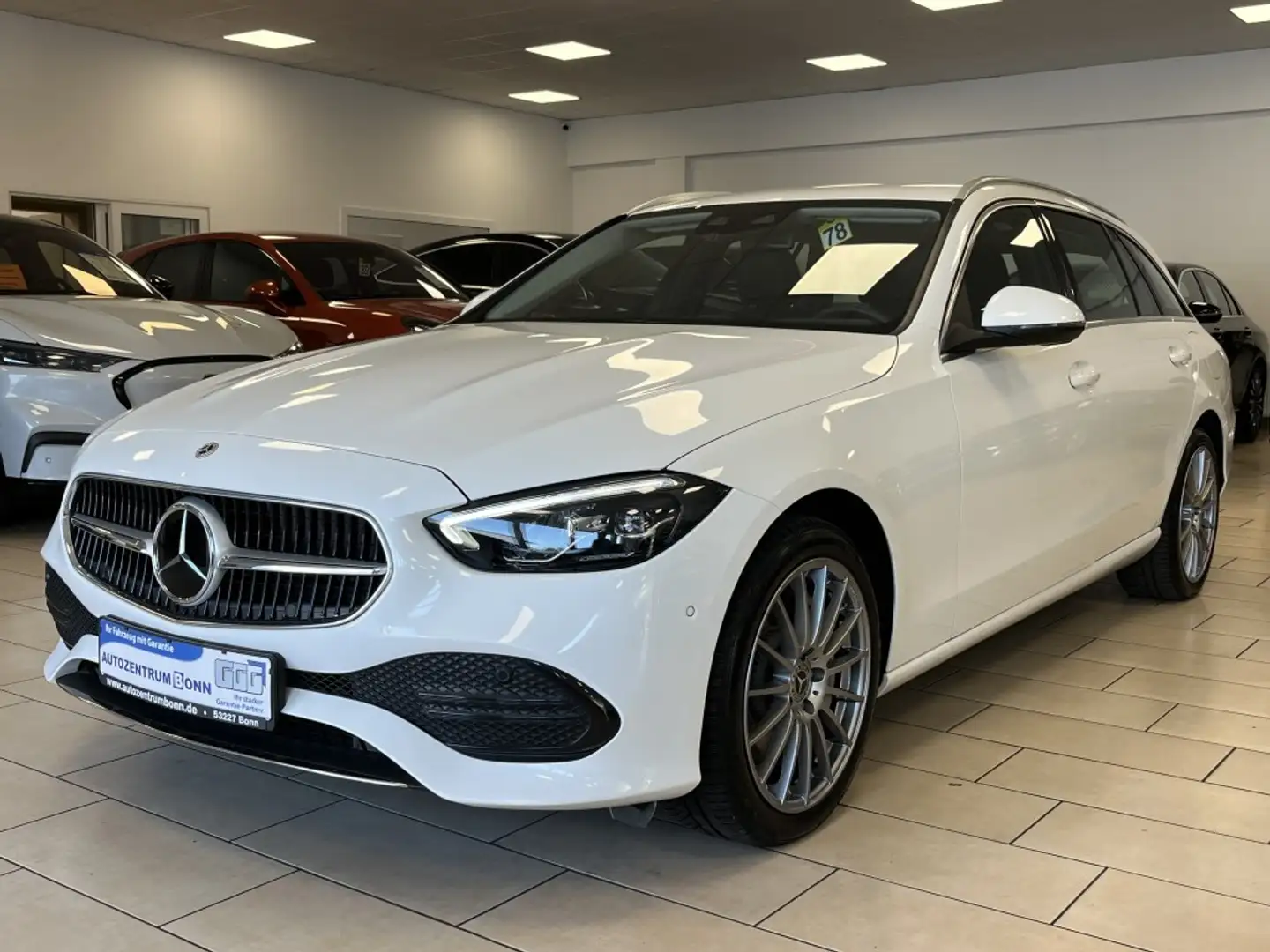 Mercedes-Benz C 300 e Avantgarde*Distronic+*LED*Navi*R.Cam*MBUX Weiß - 1