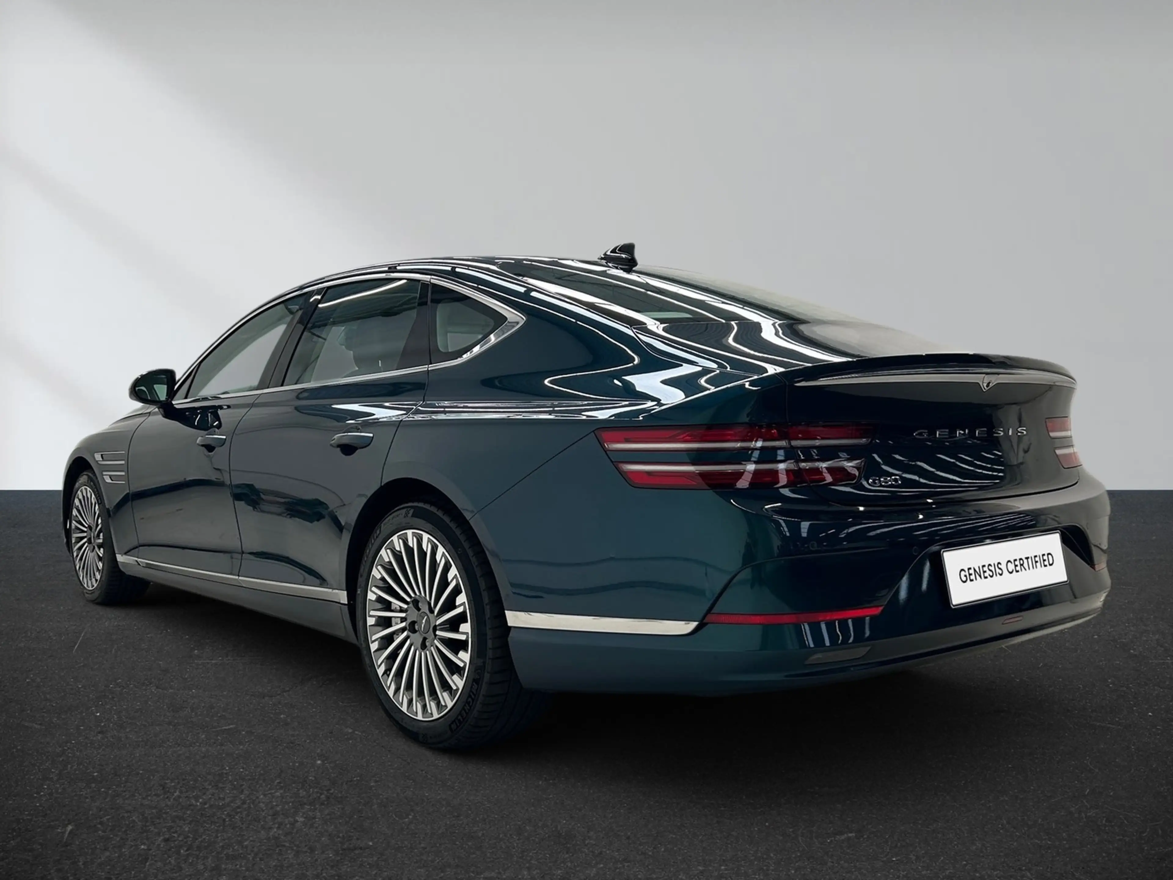 Genesis G80 Elektro 87,2 kWh Luxury DCC/ACC/HEADUP — photo 7
