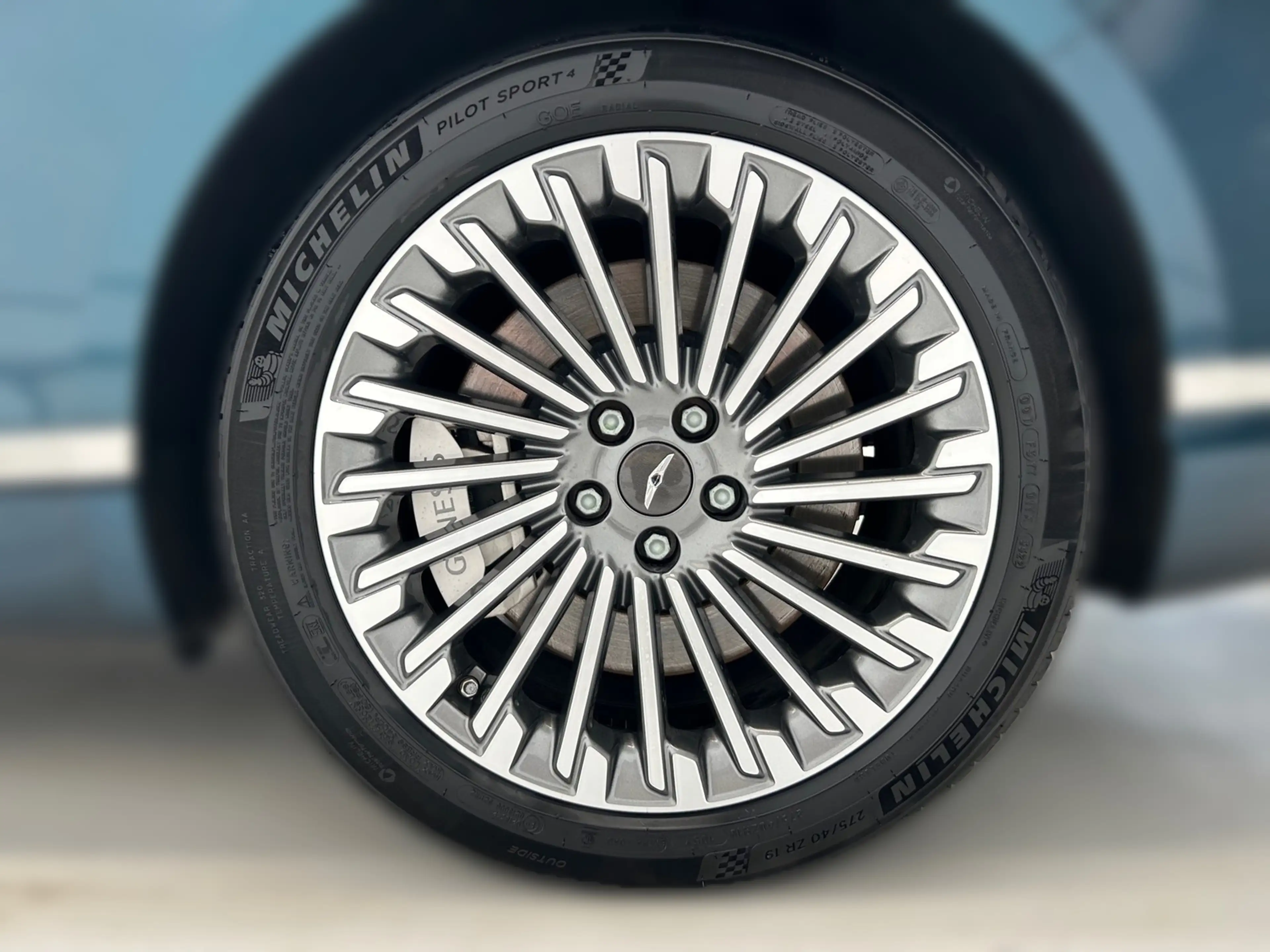 Genesis G80 Elektro 87,2 kWh Luxury DCC/ACC/HEADUP — photo 8