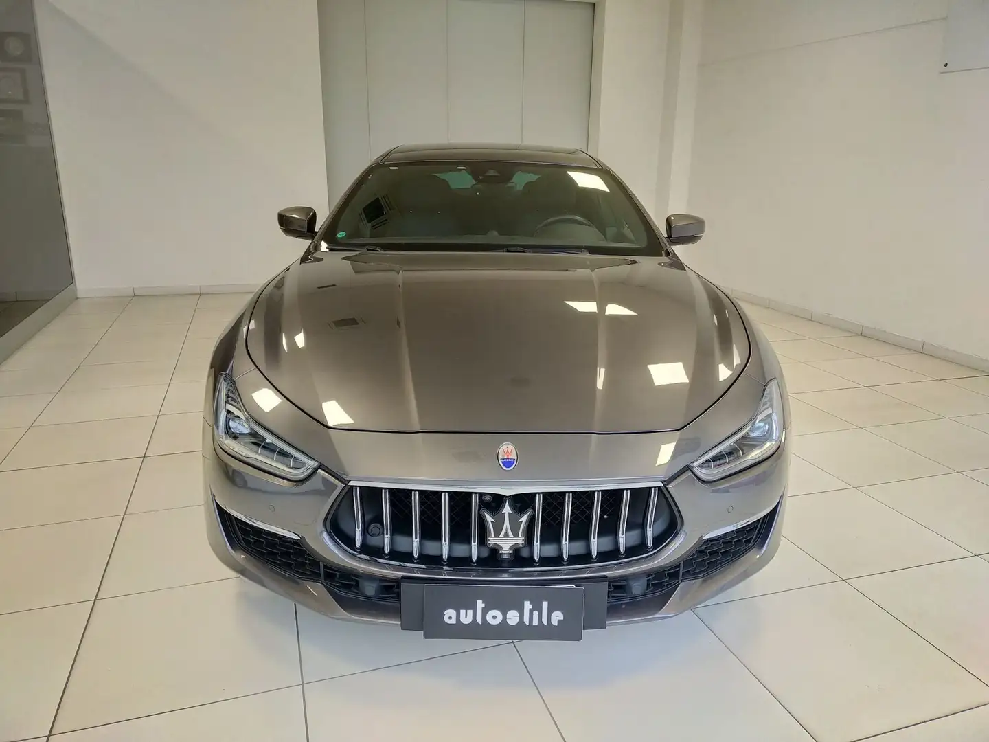 Maserati Ghibli Ghibli V6 430 CV S Q4 Granlusso Grau - 2