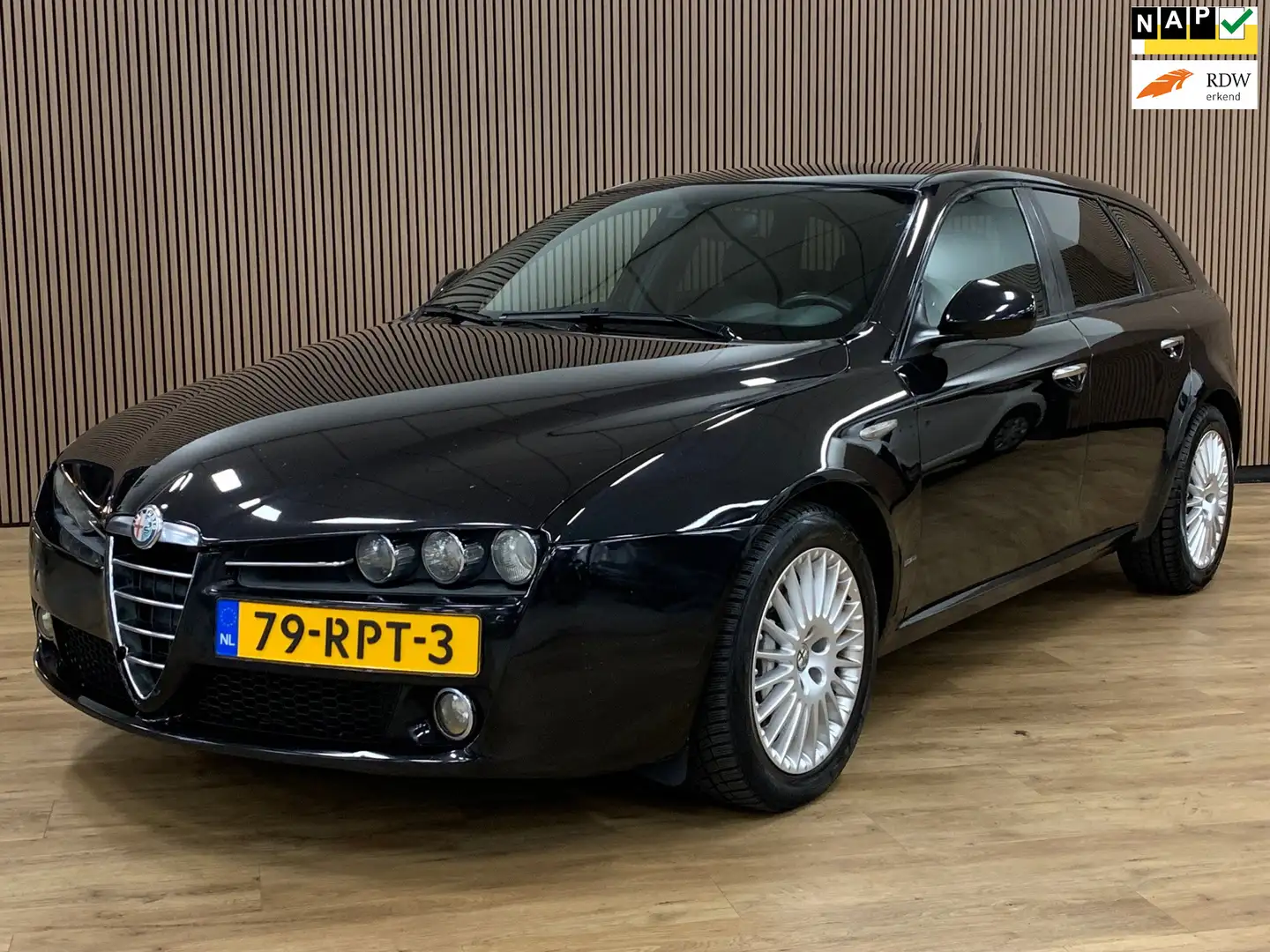 Alfa Romeo 159 Sportwagon 1.7 T Distinctive|Navigatie|Climate Con Negro - 1