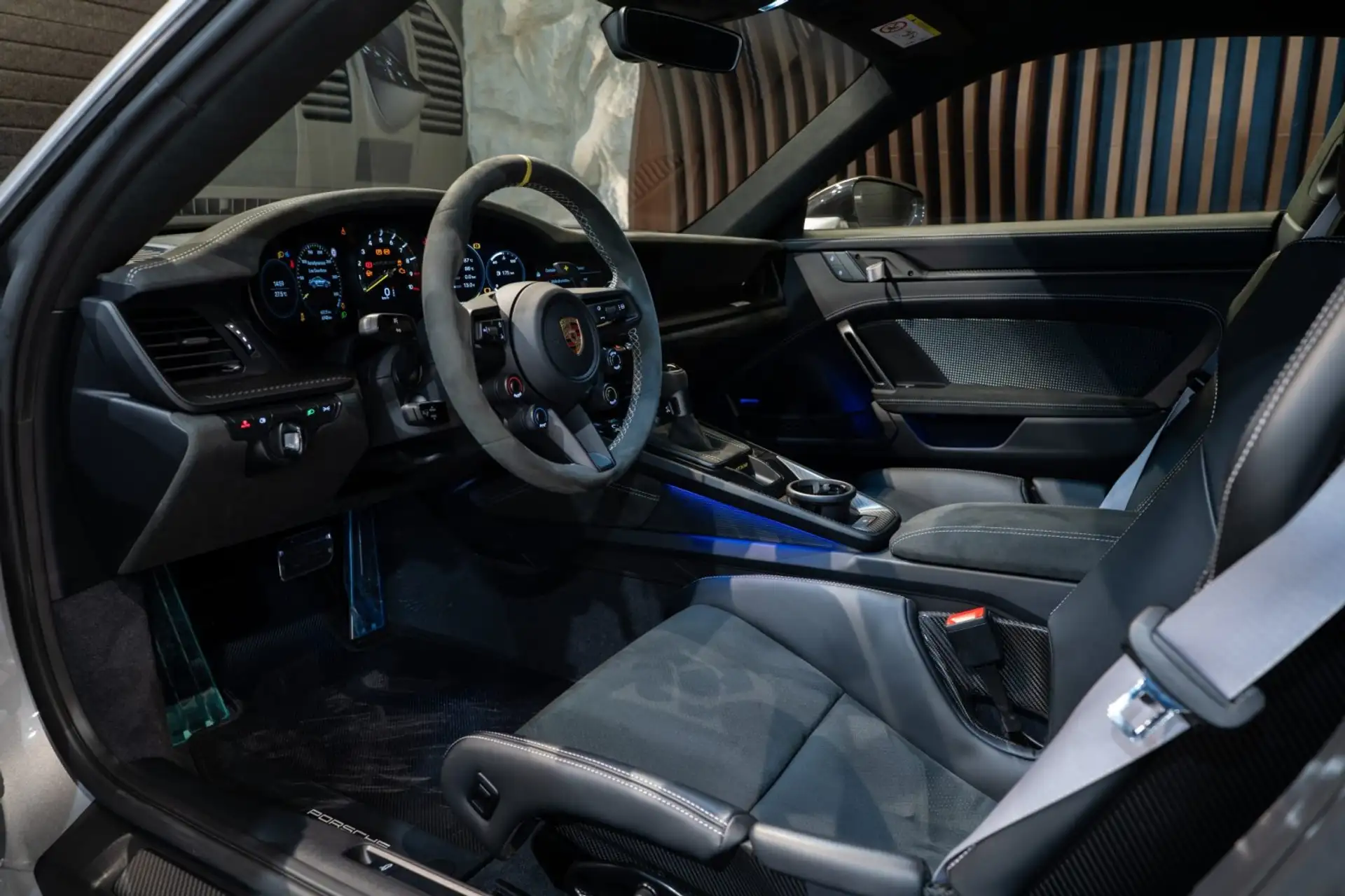포르쉐 911 GT3 2023 실버 사진 8