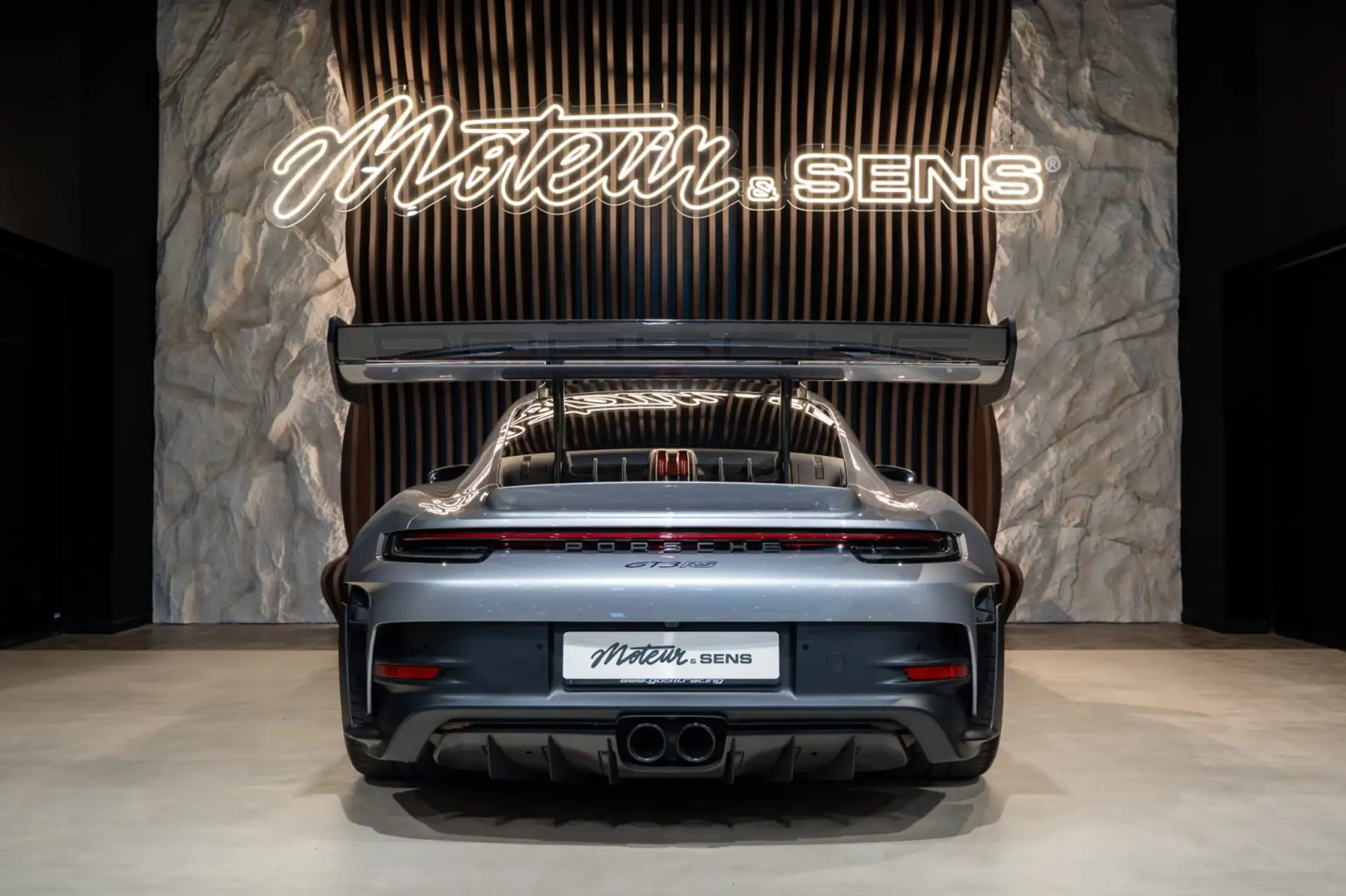 포르쉐 911 GT3 2023 실버 사진 4