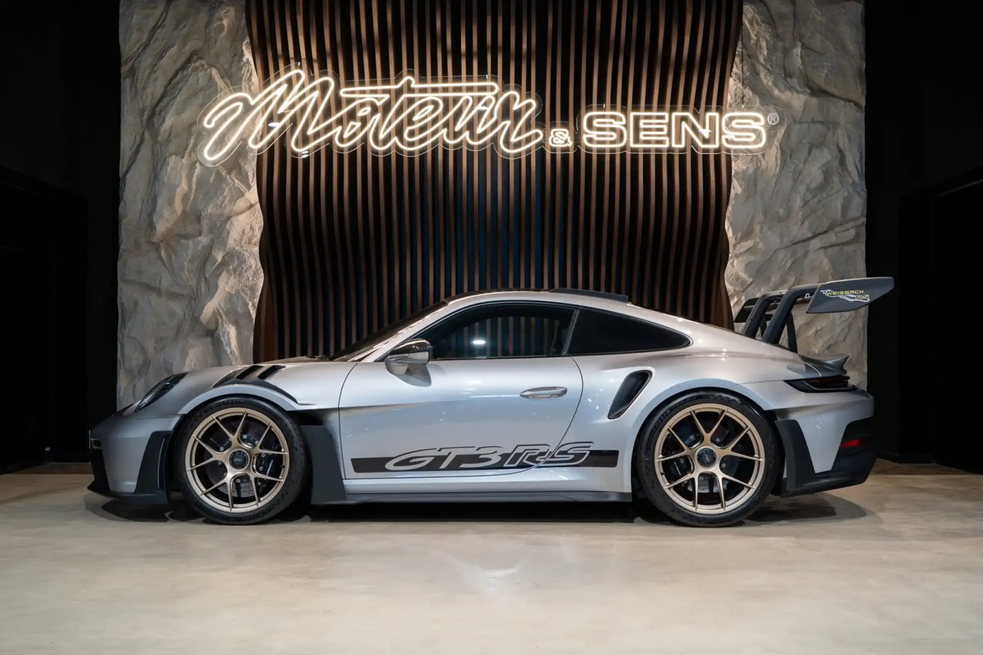 포르쉐 911 GT3 2023 실버 사진 5