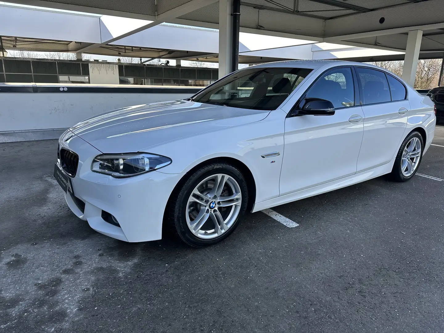 BMW 520 520 d M-Sportpaket Weiß - 2