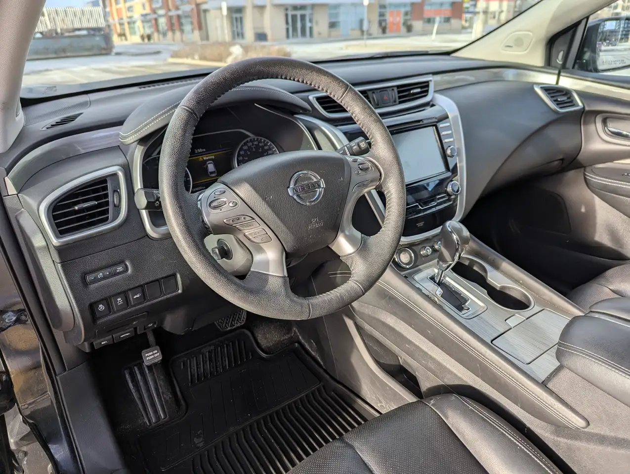 Nissan Murano снимка Nissan Murano