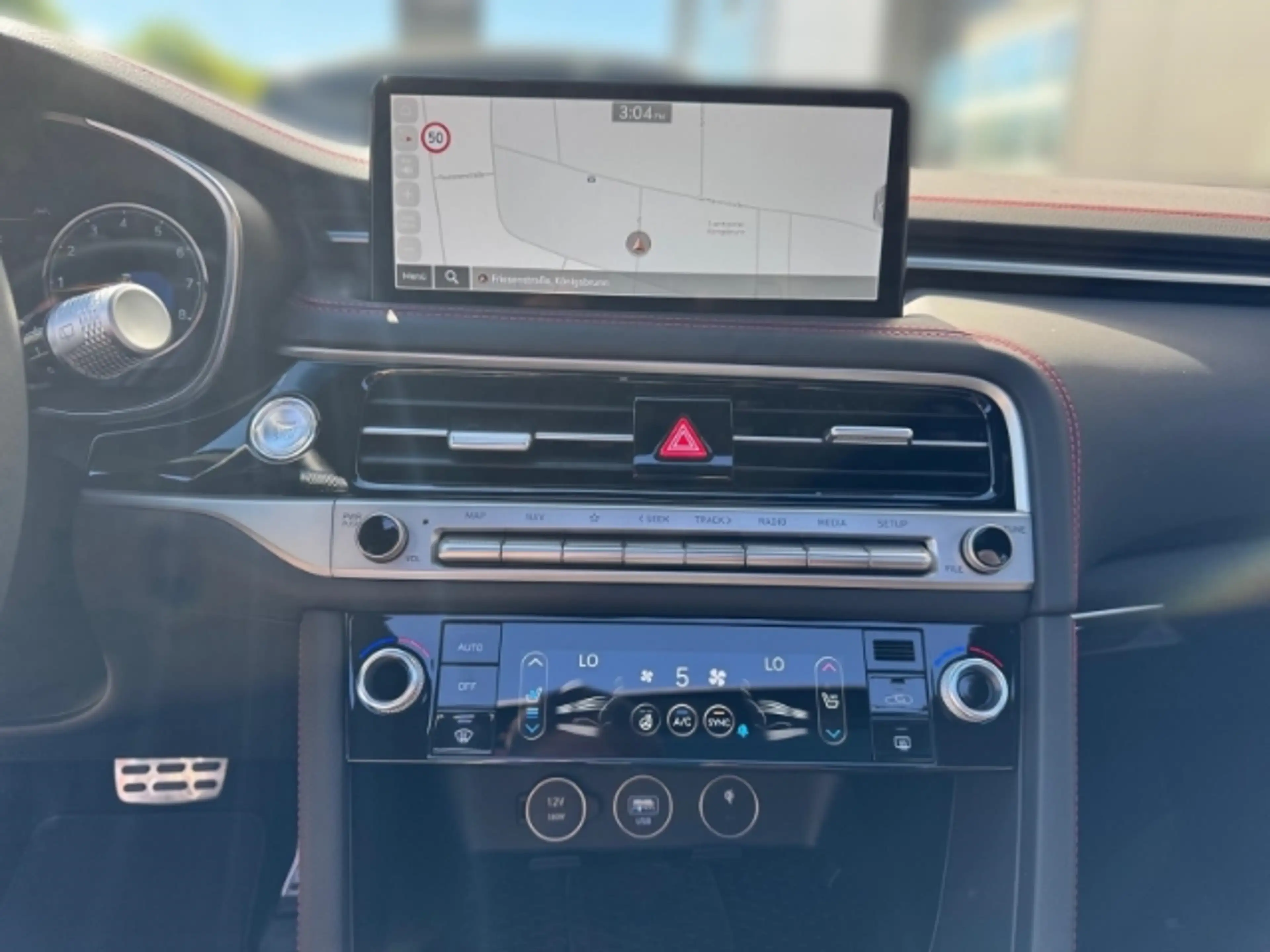 Genesis G70 Shooting Brake 2.0T RWD Sport Leder LED Sperrdiff. — photo 9
