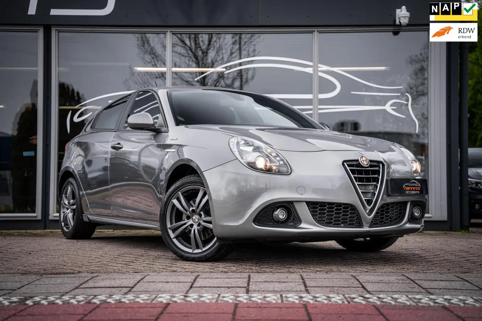 Alfa Romeo Giulietta 1.4 T Sprint|Automaat|Navi|Alcantara|Cruisecontrol Grey - 1