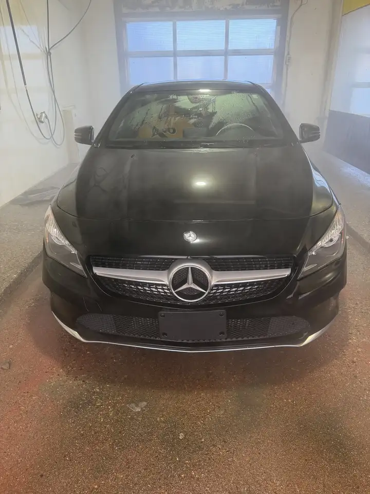 Mercedes-Benz CLA снимка Mercedes-Benz CLA