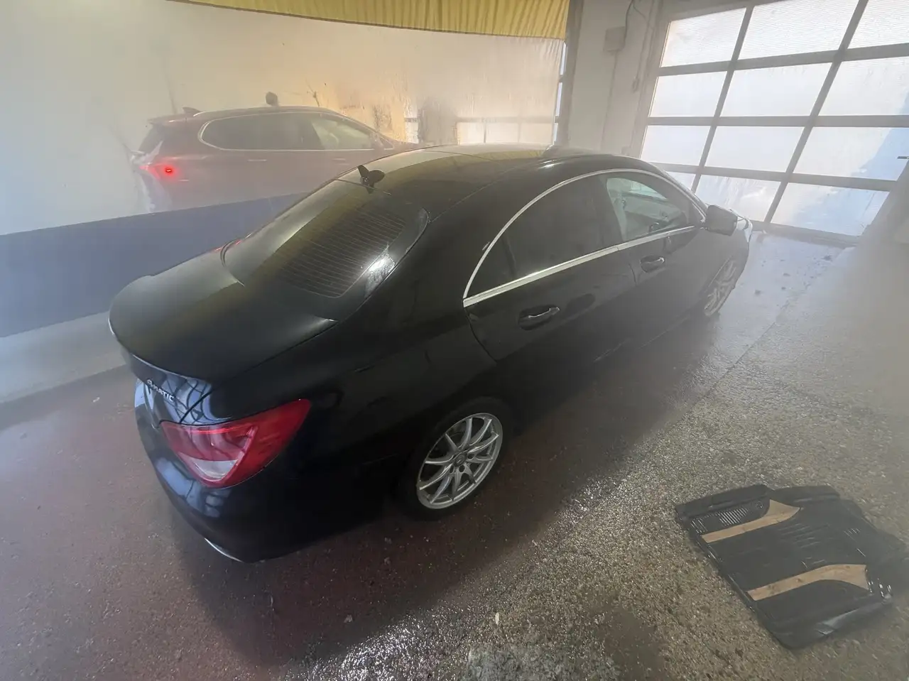Mercedes-Benz CLA снимка Mercedes-Benz CLA