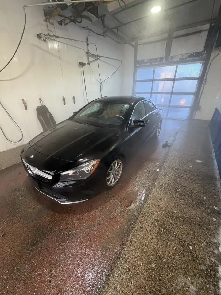 Mercedes-Benz CLA снимка Mercedes-Benz CLA
