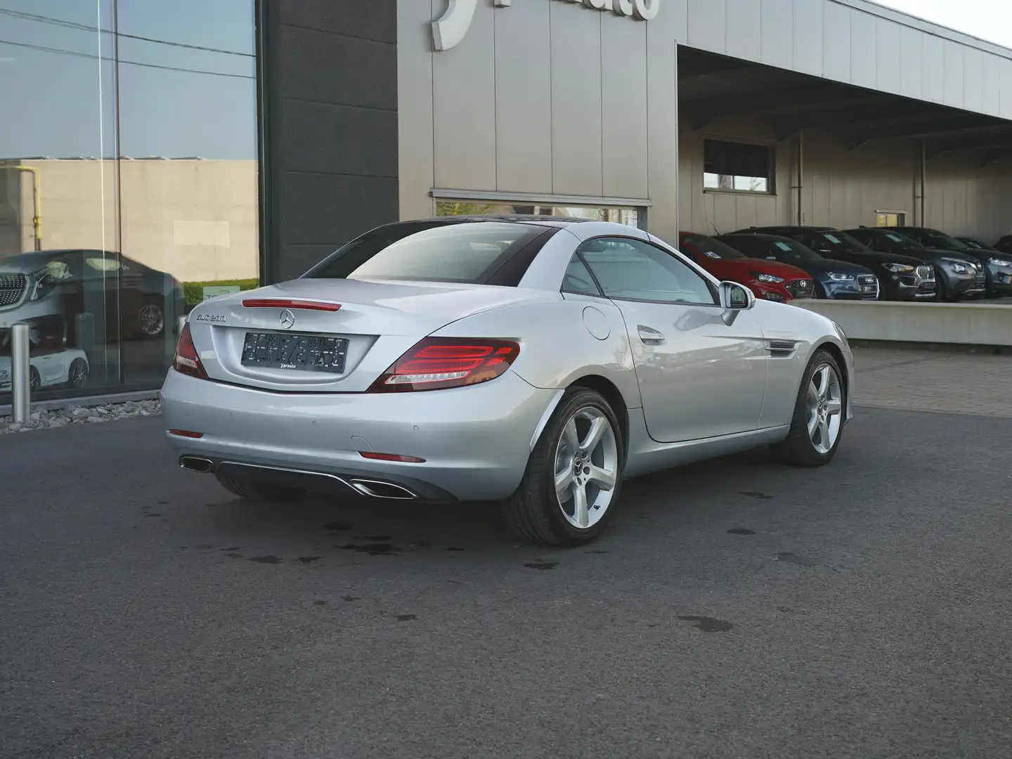 Mercedes-Benz SLC 200 SLC 200 AUT Airscarf nekverwarming Windschut Volleder Verwarmde zetels Full led koplampen Parkeersensoren enz.. Plateado - 2