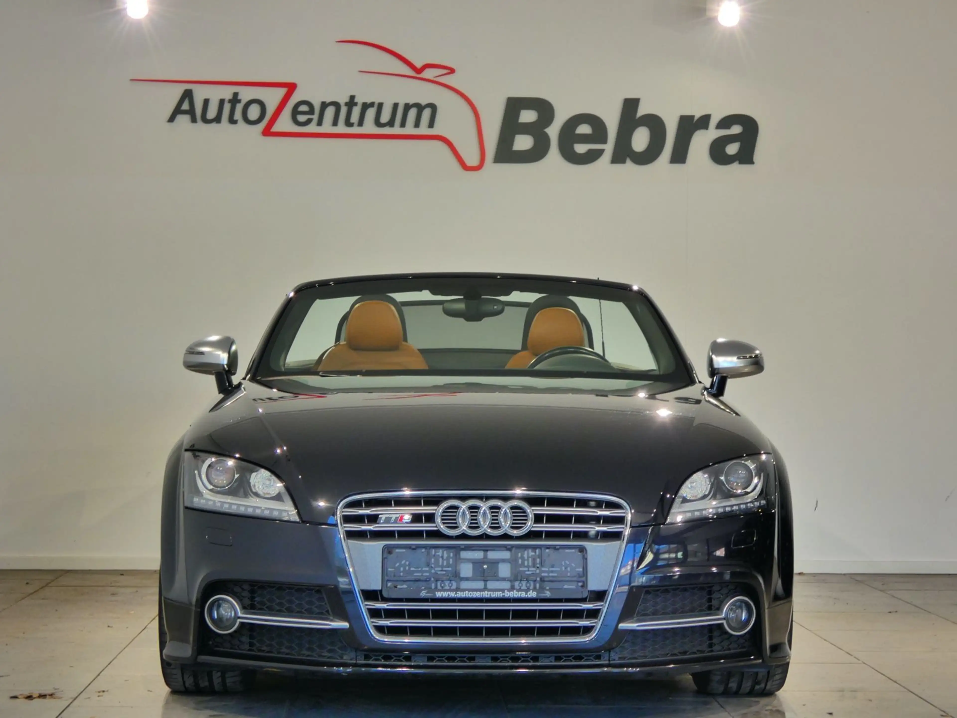 Audi TTS Roadster Quattro Xenon/Navi/Leder/SHZ/PDC — photo 2