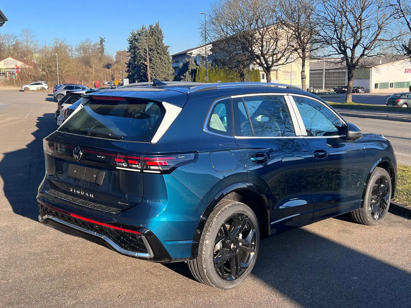 Volkswagen Tiguan 2.0 TSI 195 kW 4Motion R-Line Blau - 2