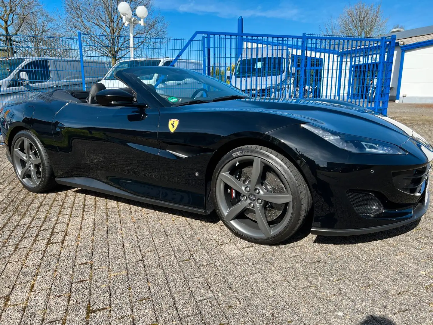 Ferrari Portofino PORTOFINO 3.9T V8 Schwarz - 2