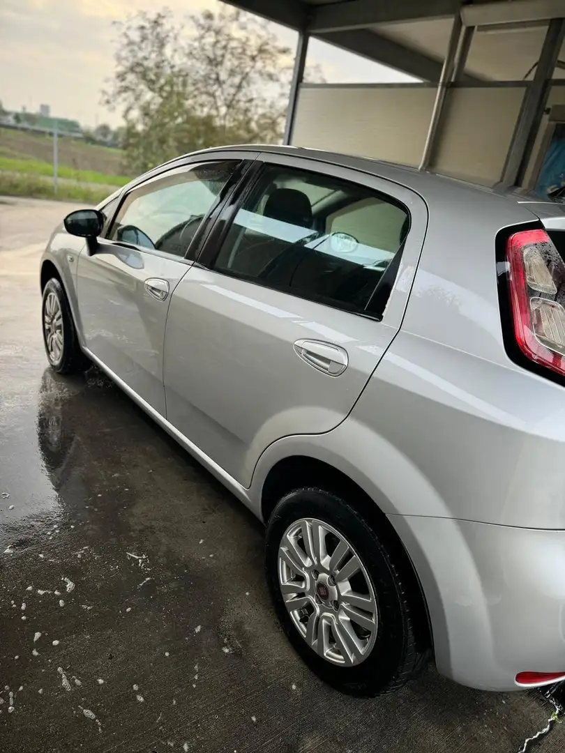 Fiat Punto 5p 1.4 natural power Lounge 70cv - 1