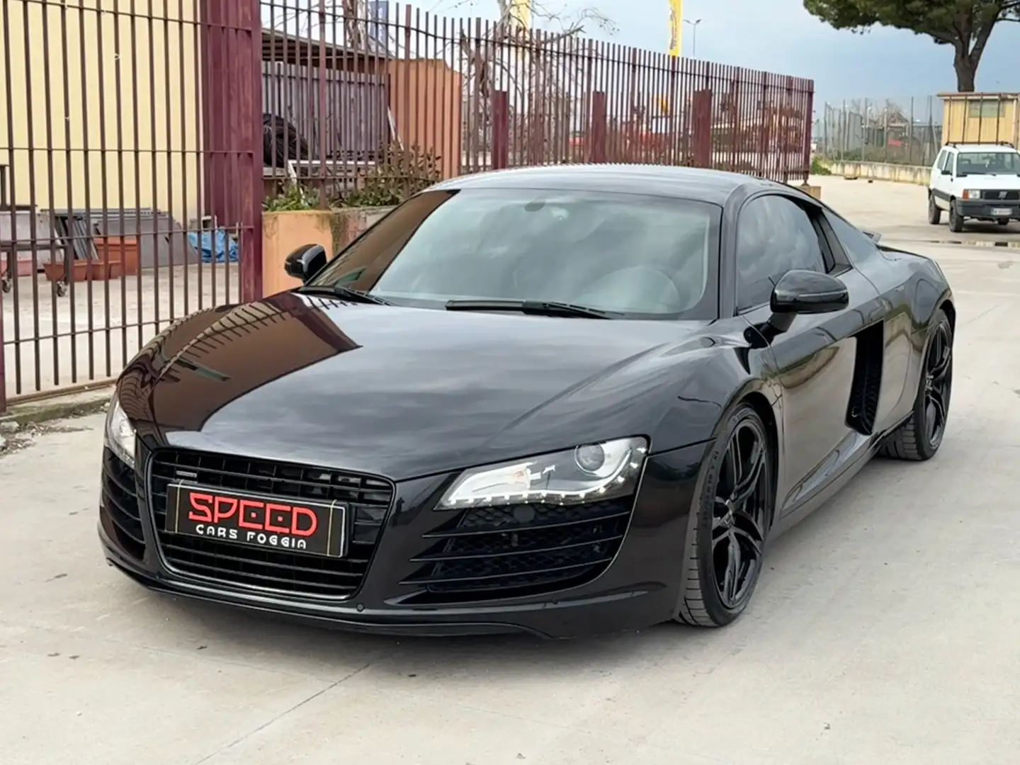 Audi R8 4,2 500hp 2010 Restailing Zwart - 1