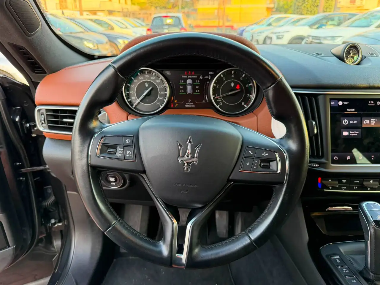 Maserati Levante 2023 — фото 11