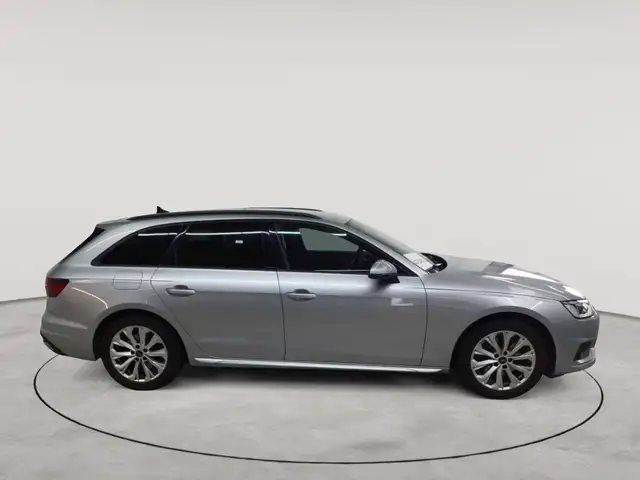 Audi A4 view 3
