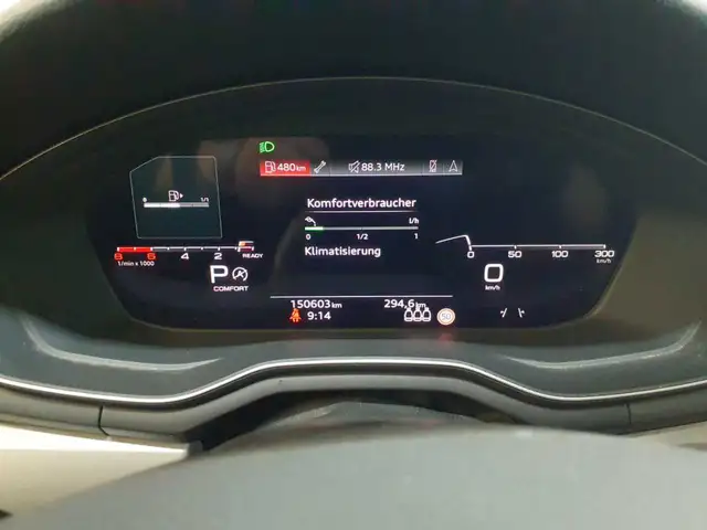Audi A4 view 11