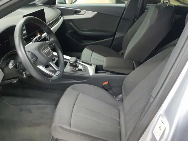 Audi A4 view 7