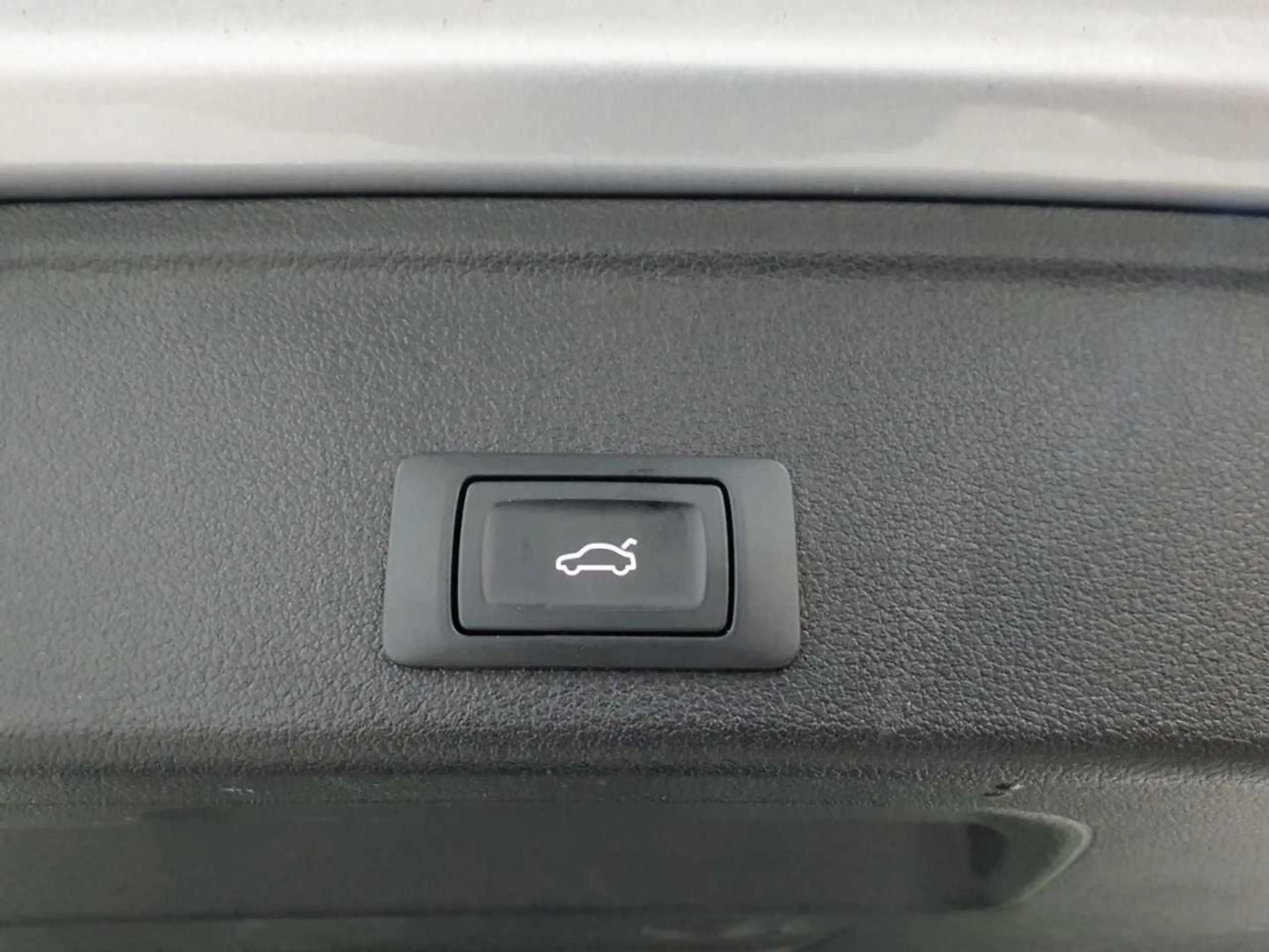 Audi A4 A4 Avant 35 TFSI S tronic advanced LED KAM — photo 16