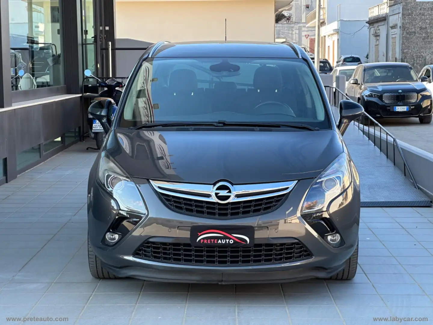 Opel Zafira Tourer 1.4 T 140CV GPL Cosmo Grigio - 2