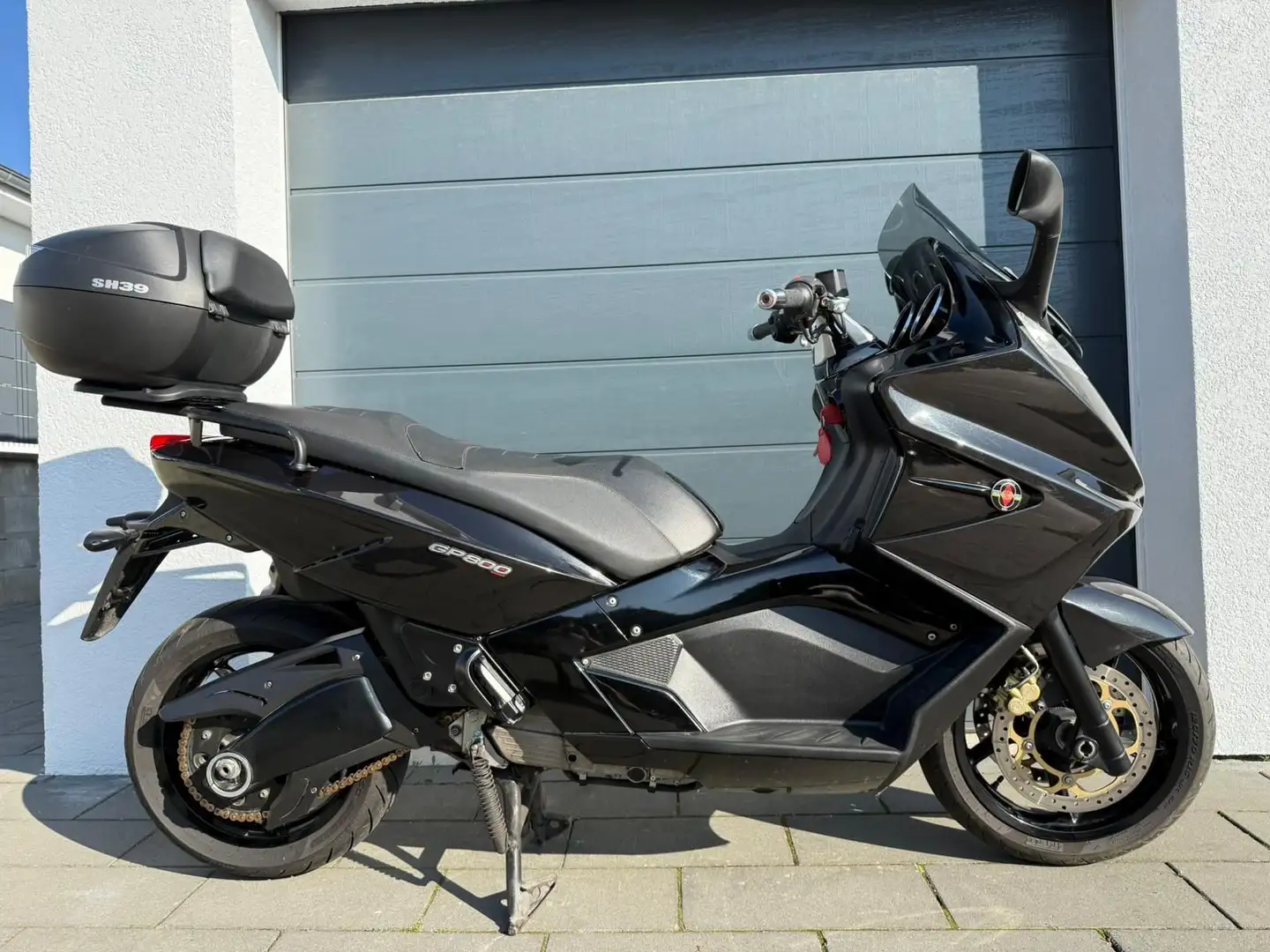 Gilera GP 800 100 Jahre Edition Top zustand Noir - 1