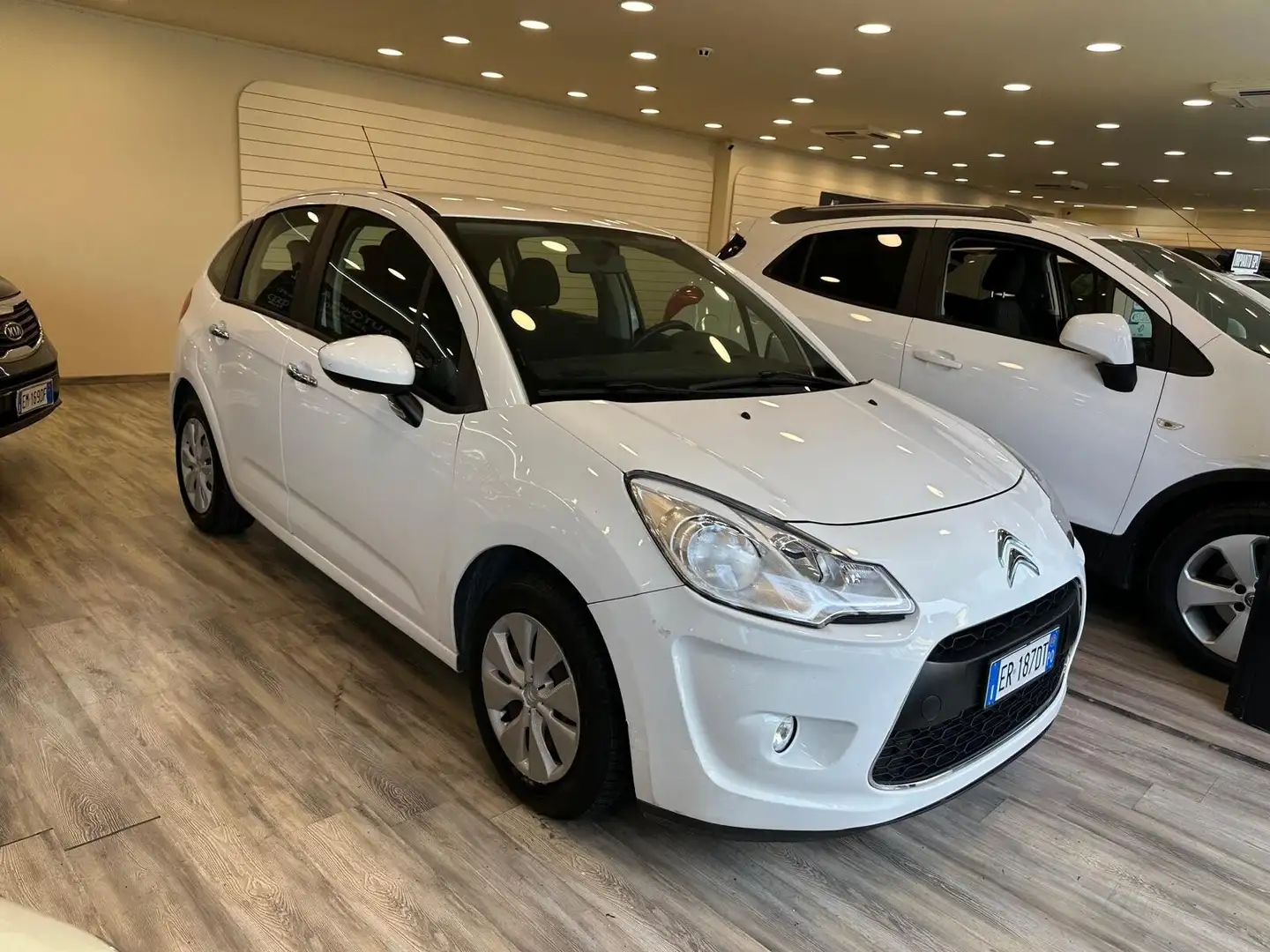 Citroen C3 1.1 GPL airdream Exclusive Bianco - 2
