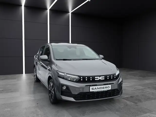 Dacia Sandero view 4