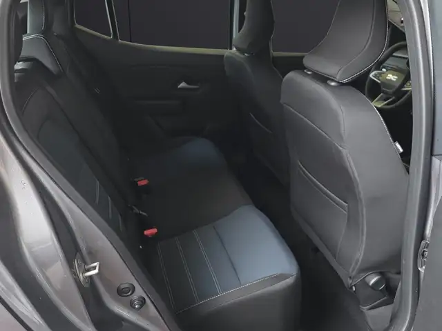 Dacia Sandero view 7