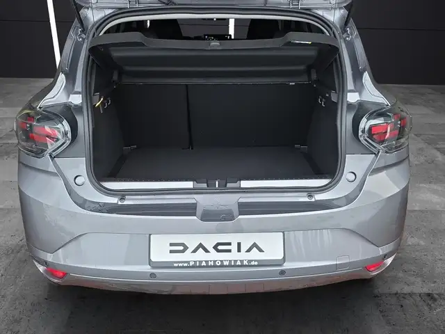 Dacia Sandero view 8